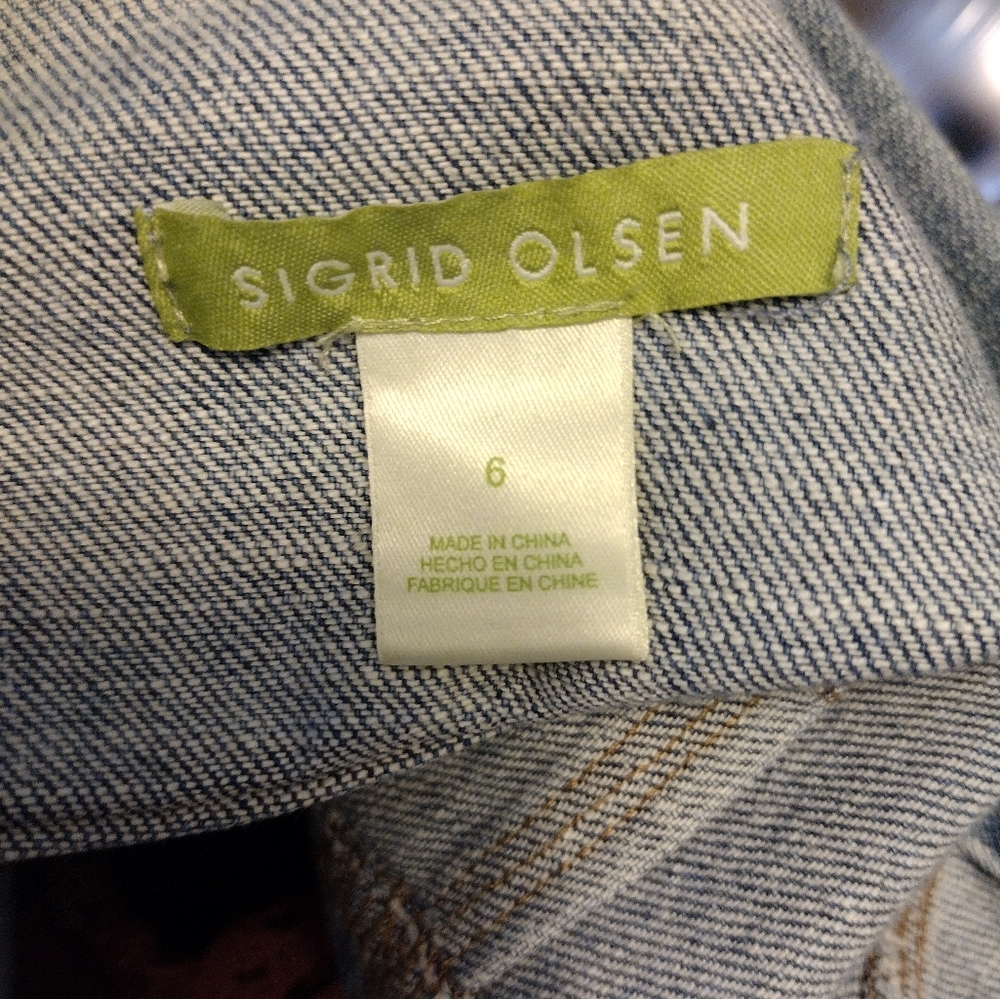 Denim jacket - Picture 3 of 4